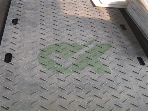 <h3>single-sided pattern Ground protection mats 4×4 Ft for swamp </h3>
